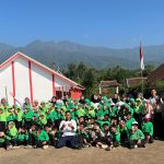 Mewujudkan Kesehatan Masyarakat Desa Kucur dengan Implementasi Senam dan  Pembagian Susu