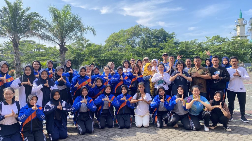 Kegiatan Olahraga Qi Gong Meriahkan Kampus ITSK Soepraoen