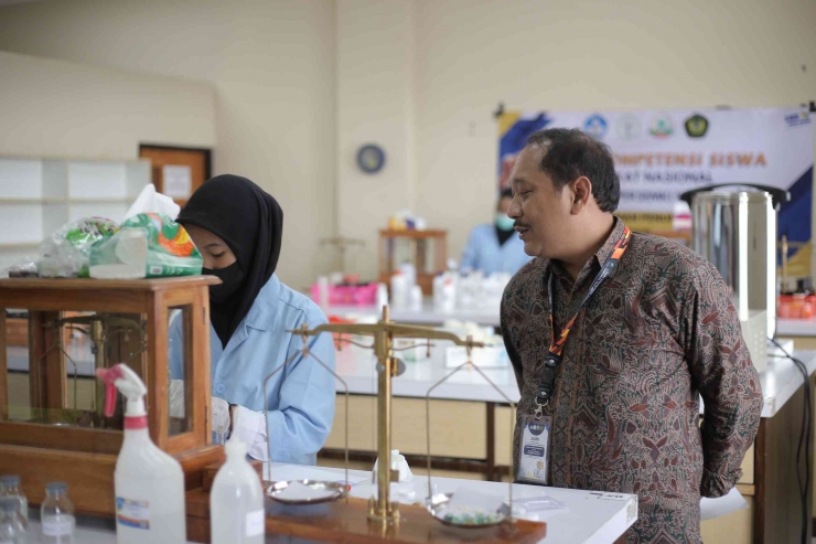 Kompetisi Kefarmasian Klinis Nasional Warnai Perayaan HUT Persemki ke-9 di ITSK RS dr. Soepraoen