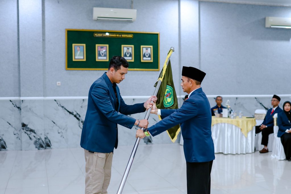 PELANTIKAN REKTOR DAN PEJABAT ITSK BERLANGSUNG KHIDMAT