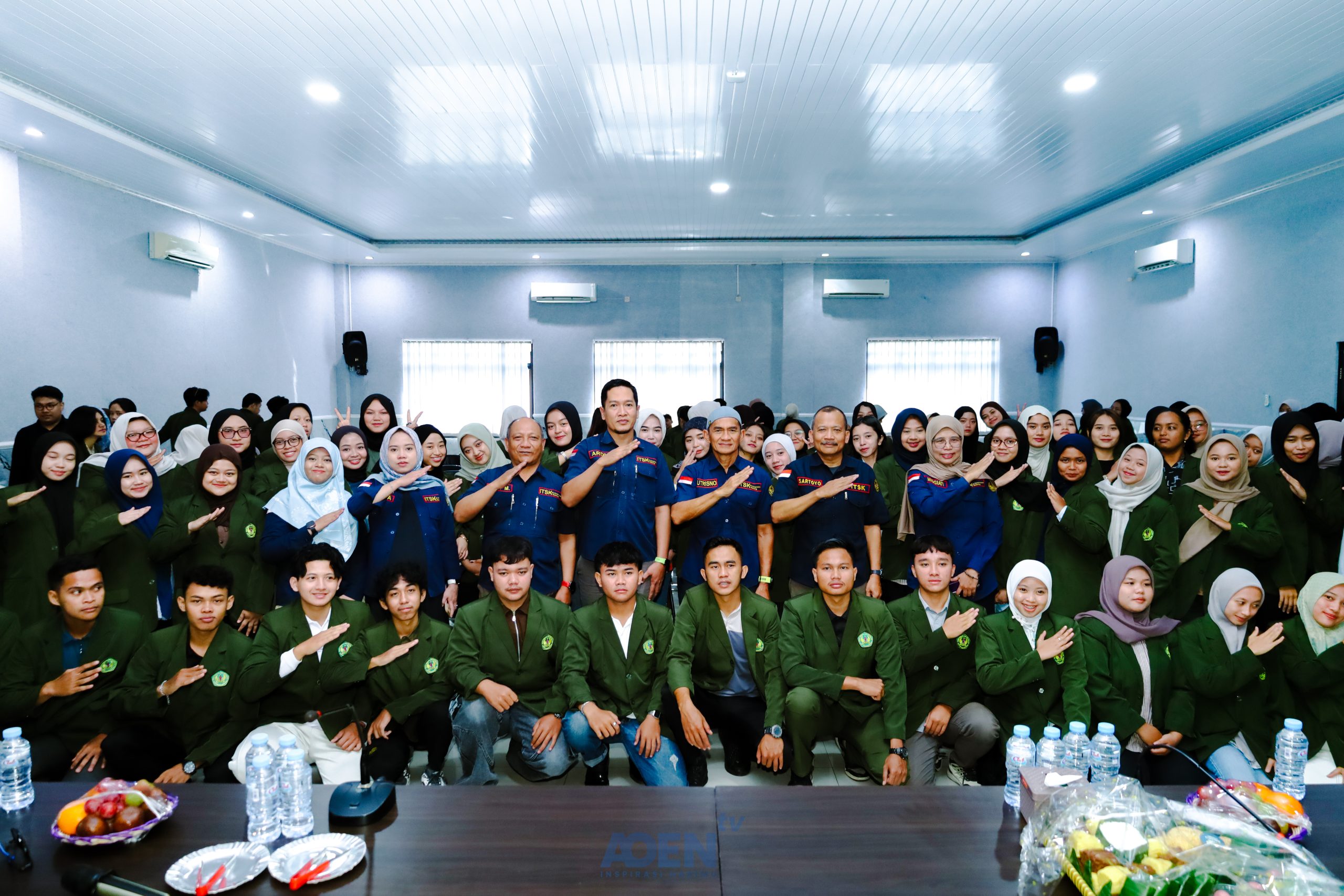 Pelepasan Mahasiswa S1 Farmasi Klinis & Komunitas ITSK RS dr. Soepraoen Malang: Bekali Diri Lewat Kunjungan Industri