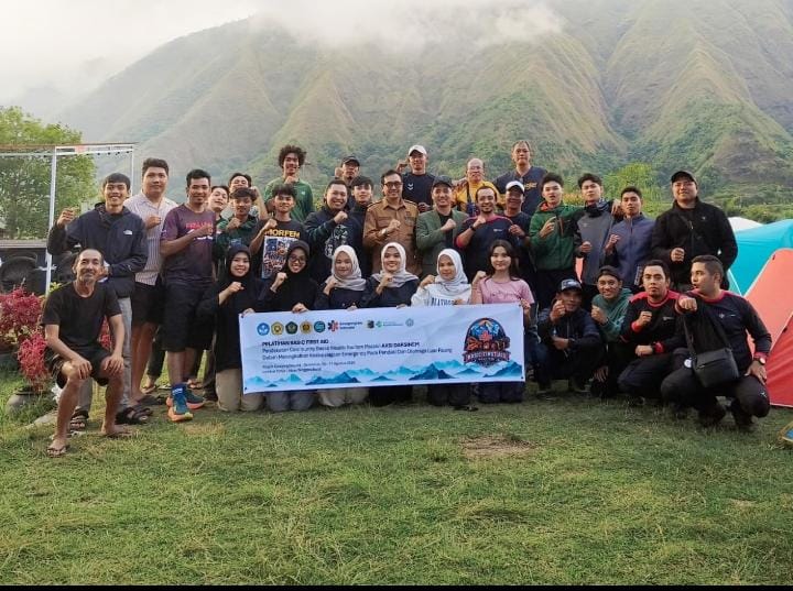 Cetak 37 Lay Rescuer, ITSK RS dr. Soepraoen Perkuat Kesiapsiagaan di Wisata Gunung Rinjani